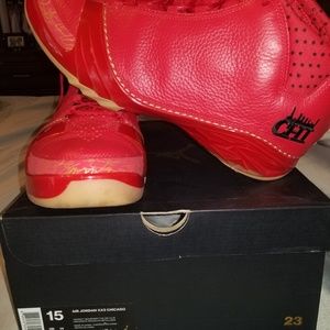 Mens basketball shoe size 15